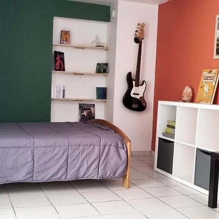 Studio En Plein Coeur De Chanac Екстериор снимка